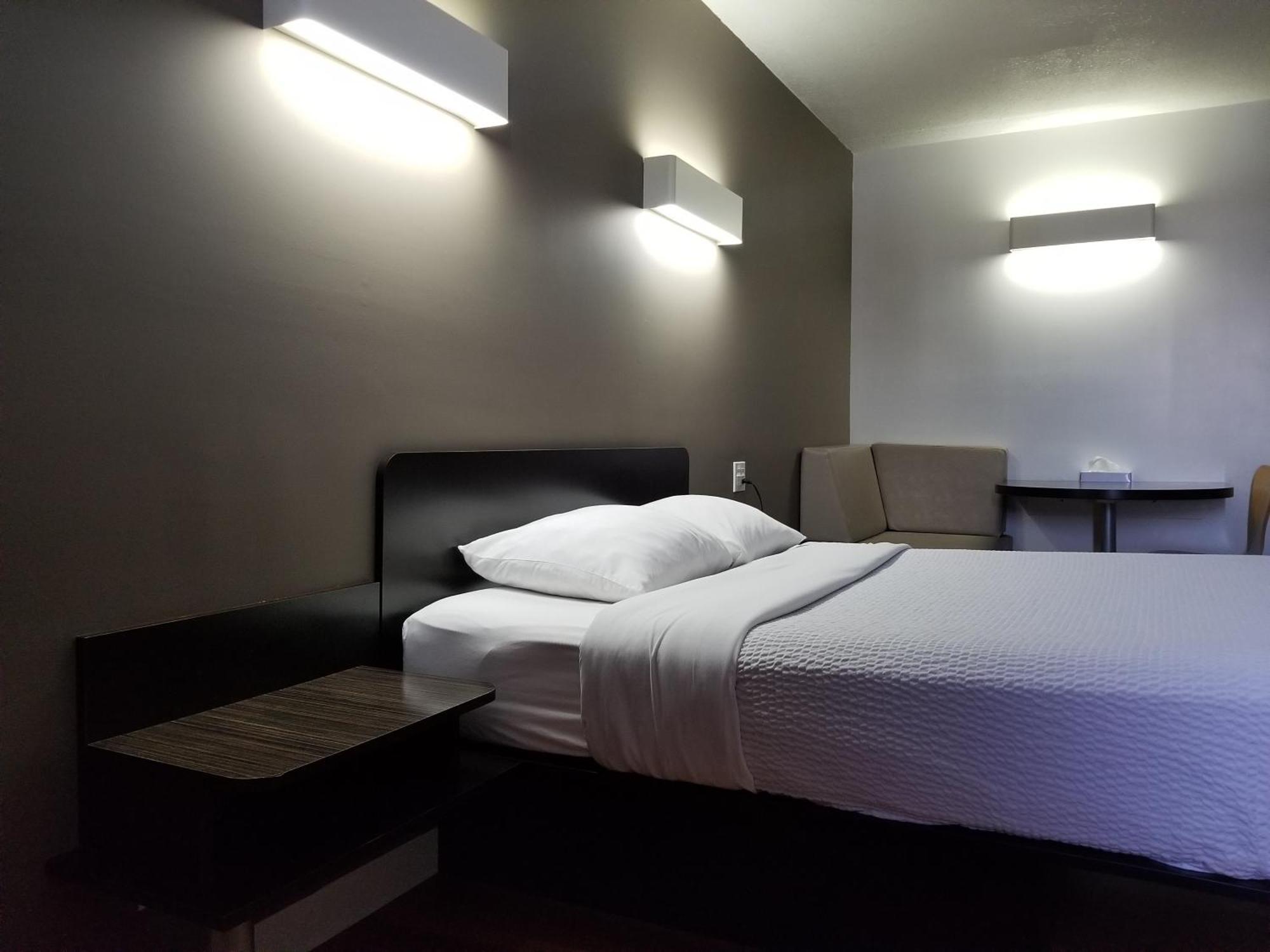 茵斯菲尔6号汽车旅馆 Innisfail 外观 照片