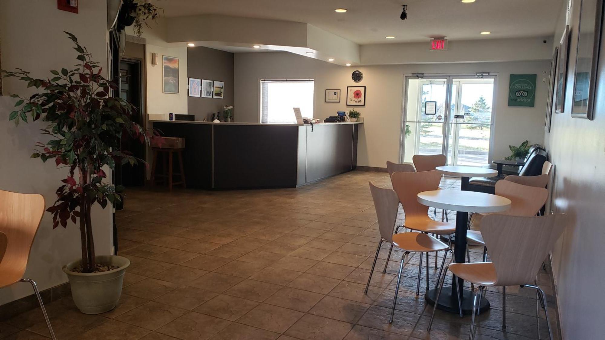 茵斯菲尔6号汽车旅馆 Innisfail 外观 照片